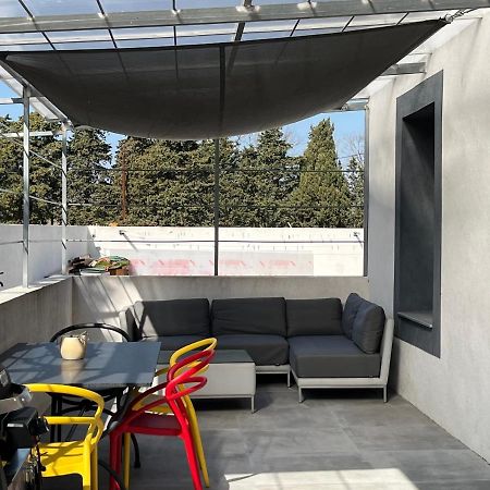 Апартаменты Aux 3 Domaines T2 Avec Terrasse Йер Экстерьер фото