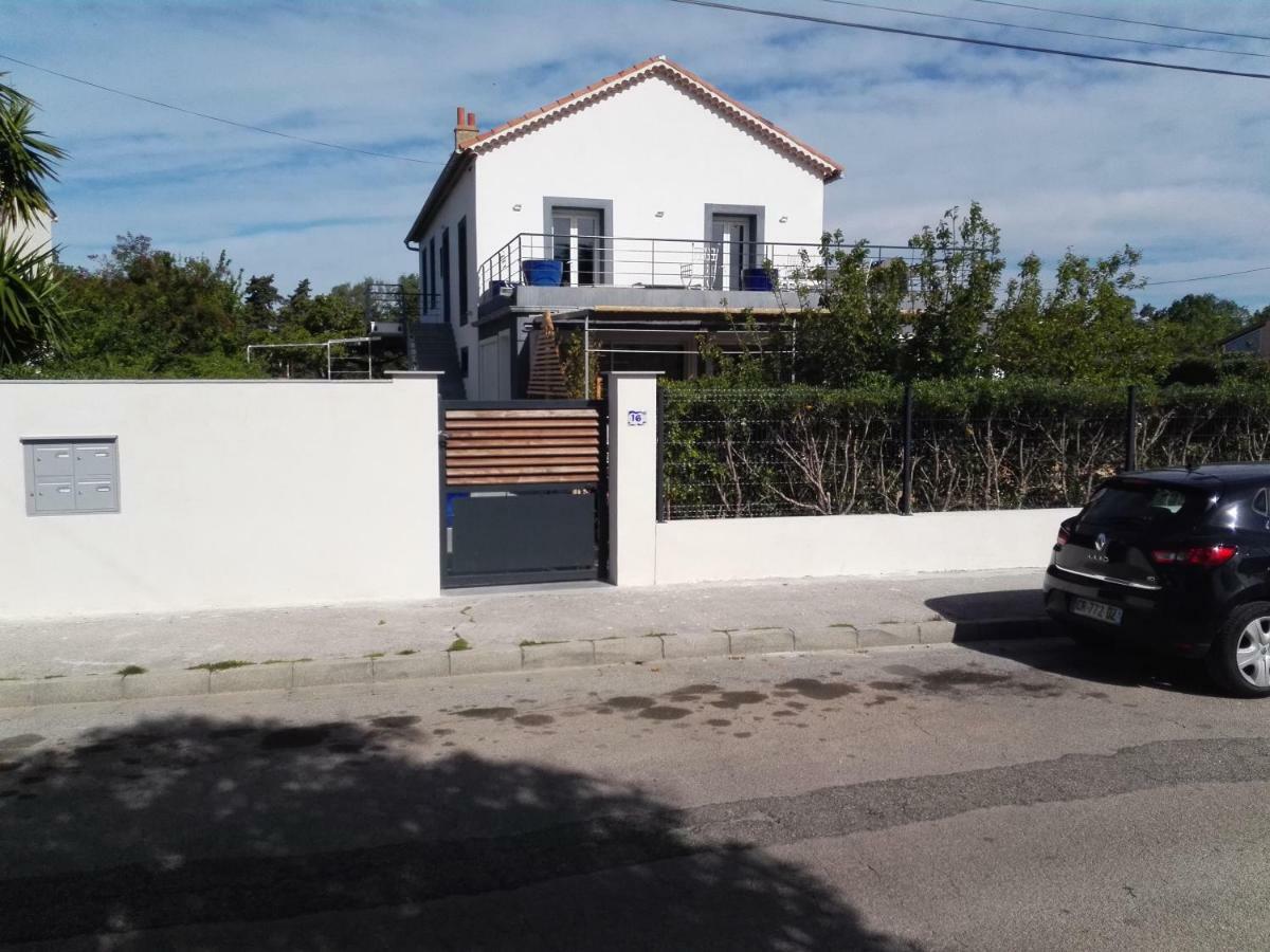 Апартаменты Aux 3 Domaines T2 Avec Terrasse Йер Экстерьер фото